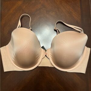 Victoria’s Secret LOVE CLOUD Smooth Lightly Lined Full Coverage Bra size 38D